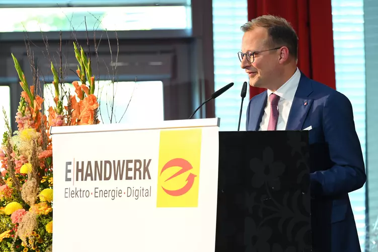 Christopher Mennekes, Mitglied des Vorstandes des Fachverbandes Elektroinstallationssysteme im ZVEI.