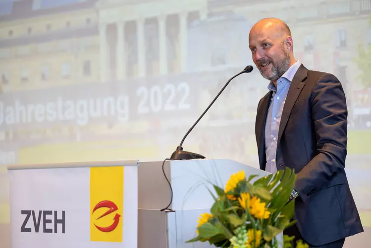 Daniel Hager (Vorsitzender des Fachverbandes Elektroinstallationssysteme im ZVEI).